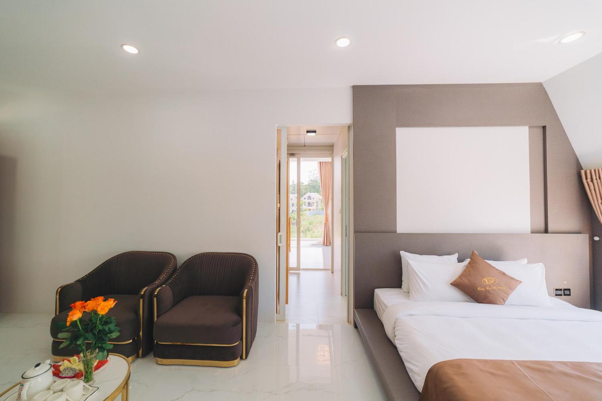 Quy Tai Premium Hotel Da Lat Exterior photo