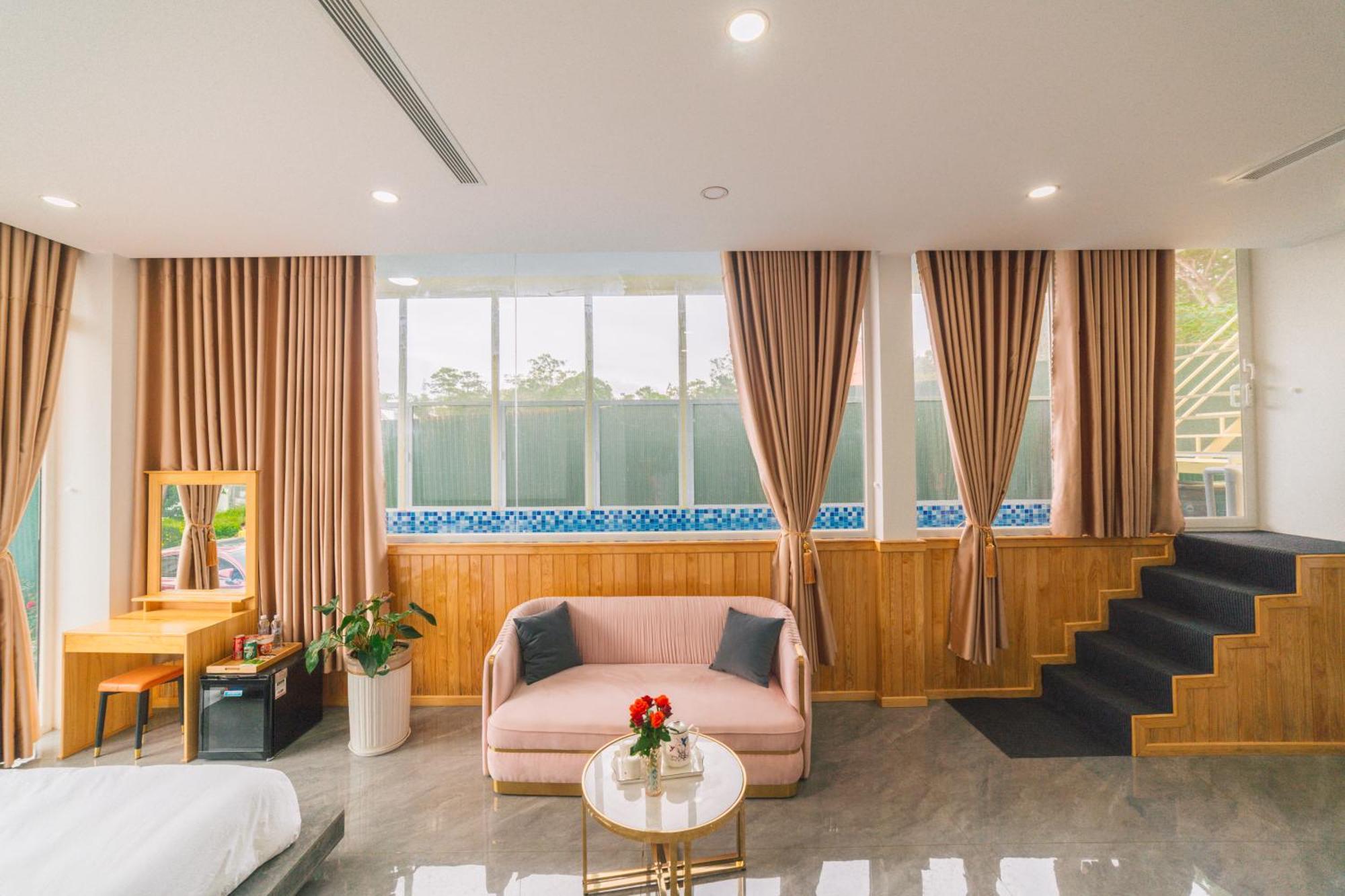Quy Tai Premium Hotel Da Lat Exterior photo